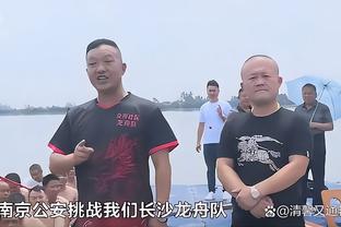 记者：辽宁铁人新教练组跟球队见面，孙卫是主帅&范志毅未现身